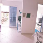 Stella Maris Vila *